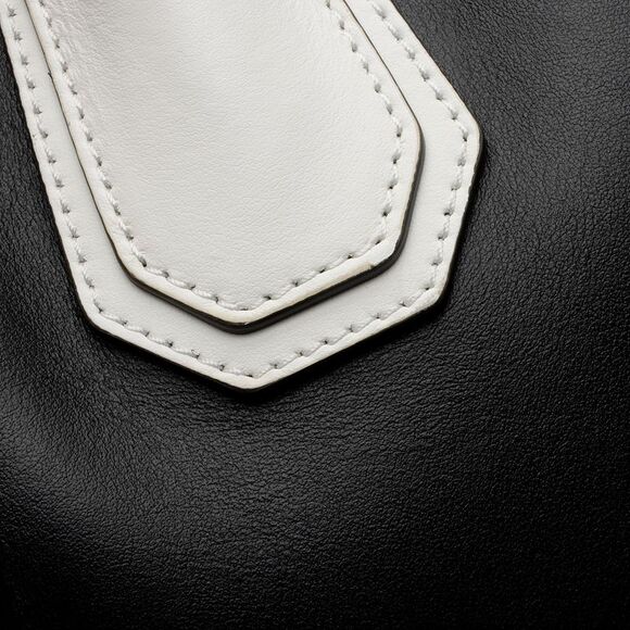 Givenchy Calfskin Soft Antigona Medium Satchel - Picture 14 of 15